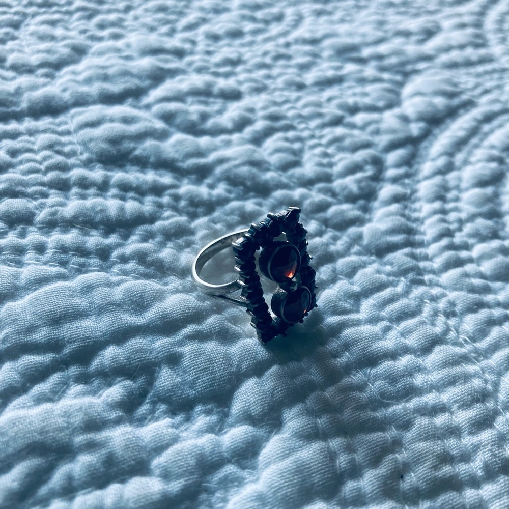 Antique 1930s Bohemian Garnet-Style Glass Ring, Size 5